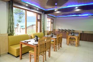 !!! Hotel Nirvana Hills !!! Mountain View!!!Couple Friendly!!! Balcony Rooms!!!Open Terrace With 360 View!!! - Manali - 5