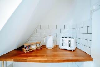 Newly Refurbished 3 Bedroom Townhouse Free Parking - Harrogate - 4