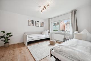 Malu Rooms - ruhige Lage, Erdgeschoss, SmartTV, Netflix, 24h Checkin, - Ludwigsburg - 7