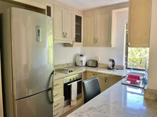 Ocean Mooring Beach Apartment " no sea view, 50m from beach" - 4