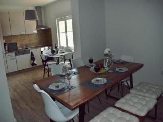 Getaway Villa with Pool and Garden - Benkovac - 1