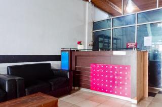 RedDoorz at Hotel Island Bengkulu - Bengkulu - 6