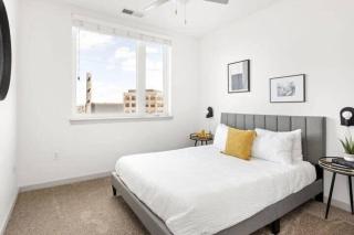 CozySuites l Chic 1BR Bottleworks Indy #5 - Indianápolis - 2