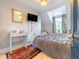 6 Fairfield Road - Buxton - 1