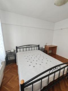 Apartment Hill - 6