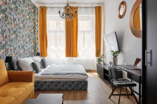 Prague Days - Sunlit 1BDR Apartments - Netflix - Central Yet Quiet - New Town - Prague - 0
