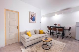 Central n' Cozy T8 Apartment w' 2BEDRM - Budapest - 8