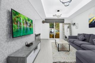 Stylish Dubai Villa Near JBR, Marina, Malls & Metro - 9