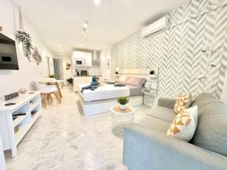 PLA - Bonito apartamento con terraza - Torremolinos - 2