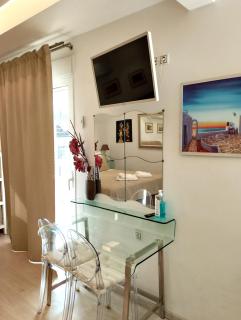 Minimal Downtown Apartment B by MPS - Atene - 1