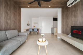 Lumi Tropicana Netflix CityView Balcony Muji 6pax - Petaling Jaya - 9