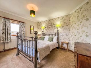 Laxdale Cottage - Leverburgh - 2