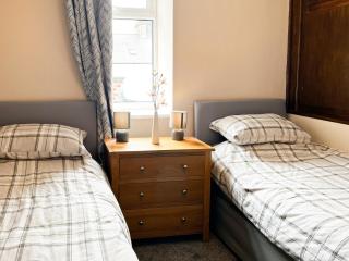 Ash Cottage - Buxton - 1