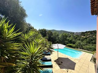 Villa Paloma pour 6 personnes avec piscine privée, à deux pas du Golf de Valcros, à La Londe-Les-Maures - La Londe-les-Maures - 3