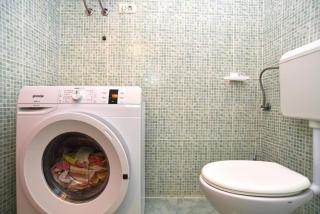 Welcoming apartment with shared pool - 2