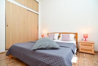 Cozy apartment with shared pool - 7