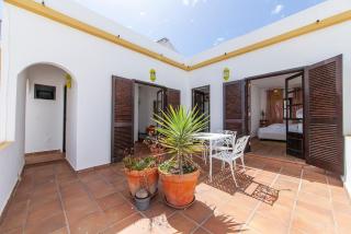 J - Casa do Farol Guesthouse - Lagos - 5