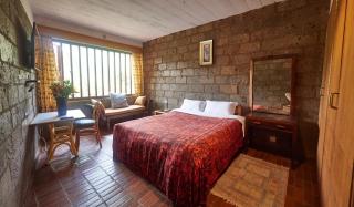 Villa Rock Stop Falls - Nairobi - 9