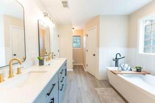 15 Min to UA Private Heated Pool Huge Yard Luxe Master - 7