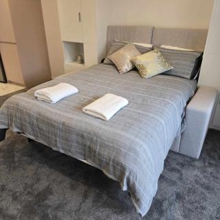 Brand New CBD Studio - Christchurch - 4