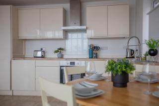 The Coastal Hideaway - East Wittering - 3