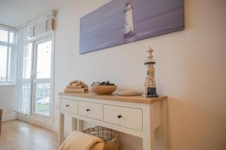 The Coastal Hideaway - East Wittering - 2