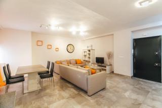 Modern apartment in Sevilla for largue groups - 8