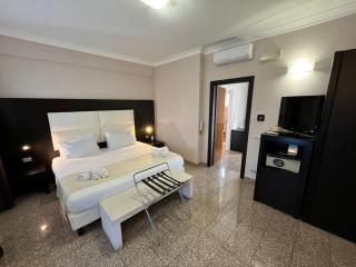 EH Suites Rome Airport Euro House Hotels - Fiumicino - 1