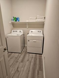 Spacious 4-bedroom house with WiFi, in peaceful Slidell with Lake in backyard - 3