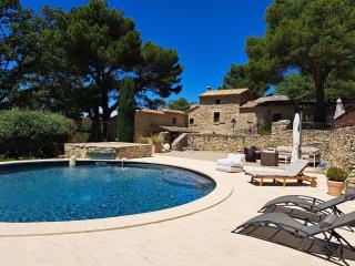 Ancien relais de chasse, isolé en pleine nature provençale 11 couchages, modulable 7 - Saumane-de-Vaucluse - 0