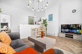 Luxury Apartment - Wolverhampton - Netflix - Smart TV - Fast WiFi - 7aPC - Wolverhampton - 6