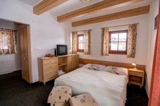 Hotel Koliba Greta - Žiar - 9