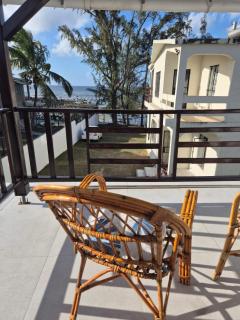 Coral Creek Beach Apartment by IHR - 9