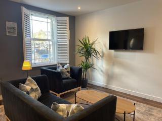 Light-filled Eco-home with Patio - Bristol - 0