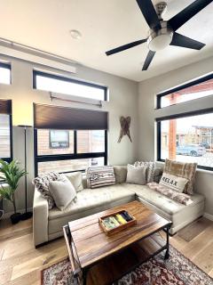 Cozy 2 Bedroom by Teton Pass - 2