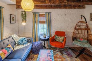 Historic Cottage Retreat-IG Cowboy Pool-Hot Tub - 2