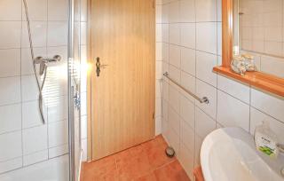 Nice Home In Waren Müritz With Wifi - Waren - 2