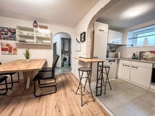 Apartment Garden Suite by Interhome - Karl - 1