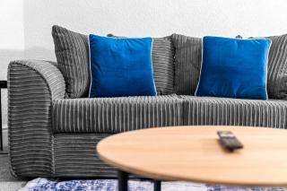 Luxury Two Bedroom Apartment - On Street Parking Available - Netflix - Wifi - Top Rated - 311M - Birmingham - 4