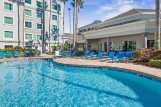 Disneyshuttleking & Queen Beds - 5