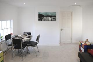 Regency Apartment 4 By My Getaways - Brighton & Hove - 3