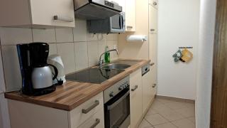 Ladina 65 (319 St) - 9