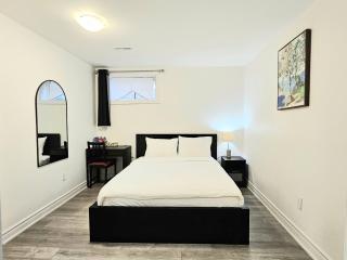 A Home Away-Deluxe Guest Room in Toronto - Toronto - 8