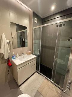 Quarto de casal close to Lisbon Flat equipado - Almada - 9