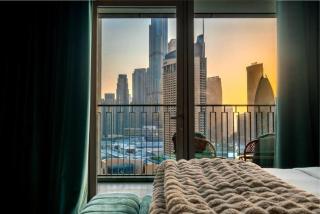 Prime Location Full Burj View in Downtown Dubai - 3
