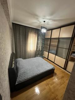 Airport Haven Cozy and Convenient - Bakoe - 5