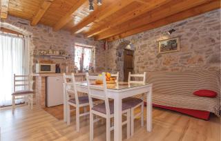 One-Bedroom Holiday Home In Konjevrate - 3