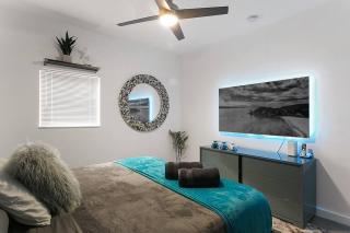 Luxury Mansion, Game Room, Pool, Rooftop, Skyline, Walk to Las Olas - Fort Lauderdale - 3
