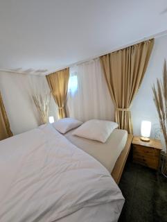 Apartments in Vienna suburbs - 40 min from Vienna city center - - 8