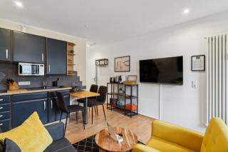 Charysma - Aurum-Suite, modernes & elegantes Design, Parkplatz, Terrasse - Hameln - 3